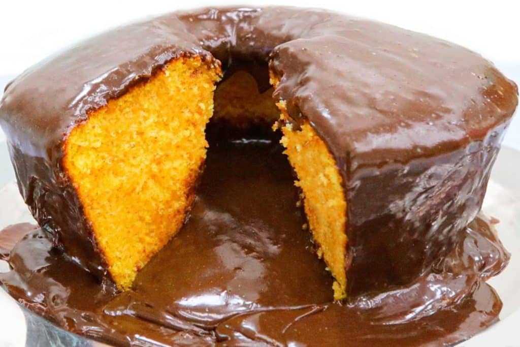 Bolo De Cenoura Com Chocolate